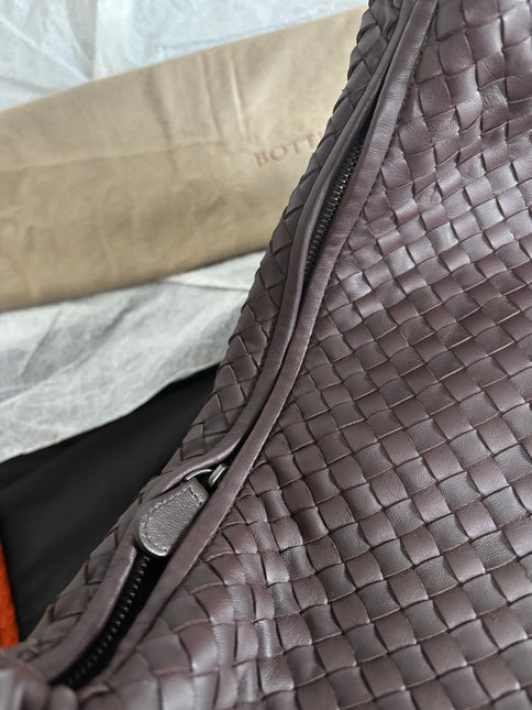 Bottega Veneta Intrecciato Hobo Bag Medium Brown Lambskin leather 40cm