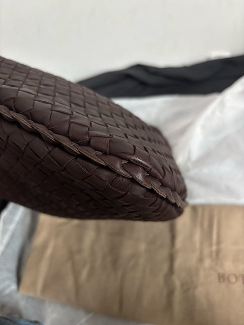 Bottega Veneta Intrecciato Hobo Bag Medium Brown Lambskin leather 40cm