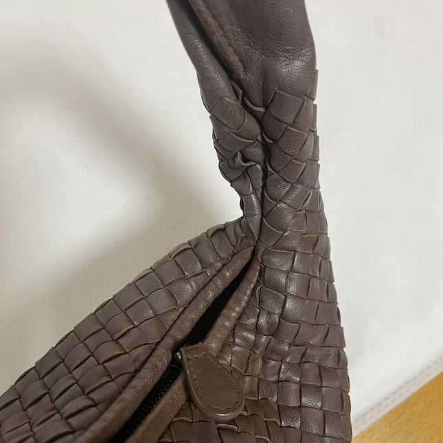 Bottega Veneta Veneta Hobo Intrecciato Chocolate Brown Medium Lambskin Leather 47cm