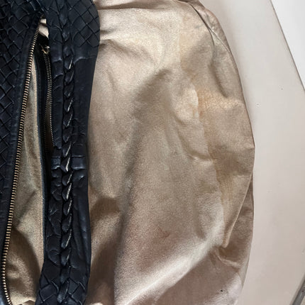 Sold Bottega Veneta Intrecciato Hobo Bag Medium Black Lambskin leather 45cm