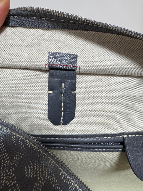 Goyard Artois PM Small/Medium Grey Tote with Leather Corners and Zip Opening