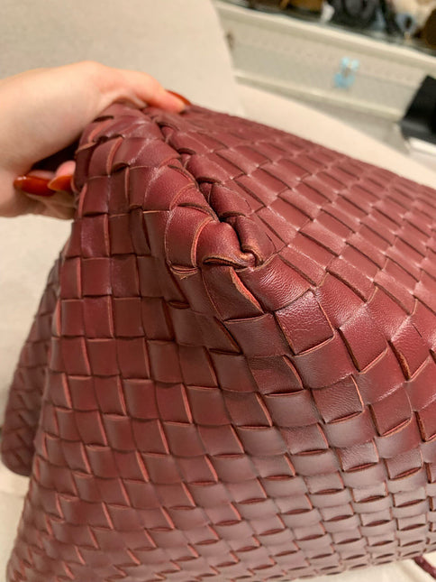 Bottega Veneta Andiamo Large Burgundy Handbag
