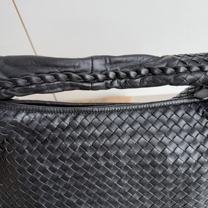 Bottega Veneta Intrecciato Hobo Bag Medium Black Leather 47cm