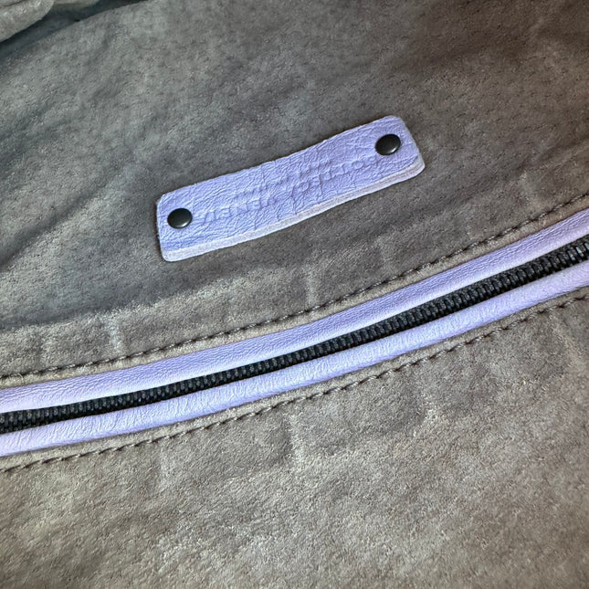 Sold Bottega Veneta Veneta Hobo Medium Lilac Lavender Intrecciato Leather Bag 40cm