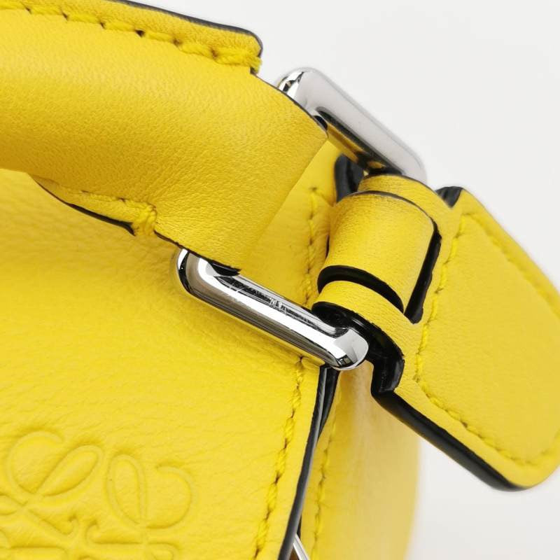 Loewe puzzle bag totoro best sale