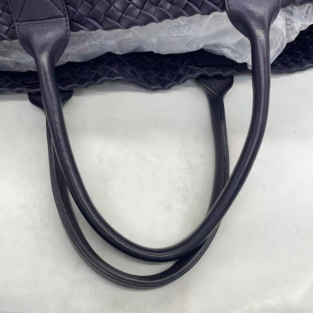 Bottega Veneta Cabat MM Intreccio Leather Tote Bag Navy 40cm