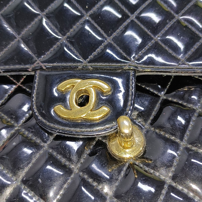 Chanel Classic Flap Medium Black Patent Leather Gold HW Seasonal Chain