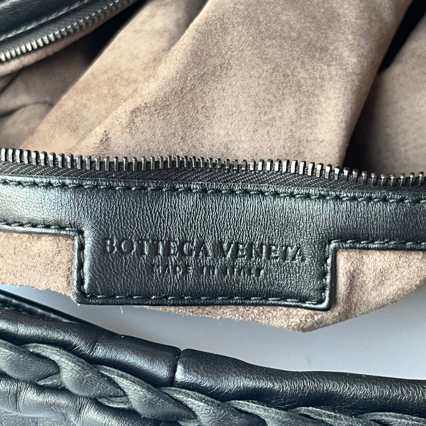 Bottega Veneta Veneta Hobo Maxi Black Leather 51cm