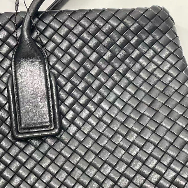 Bottega Veneta XXL Snap Tote Black Intrecciato Leather With Pouch