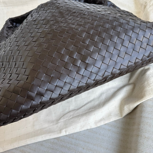 Bottega Veneta Hop Large Leather Fondant Chocolate Brown Hobo Bag