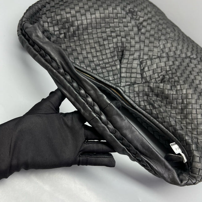 Bottega Veneta Veneta Hobo Maxi Black Leather Pleated 50cm