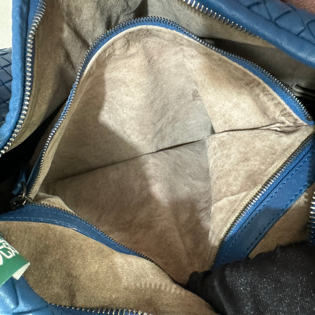 Sold Bottega Veneta Veneta Hobo Medium Blue Intrecciato Leather Bag 47cm