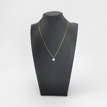 Van Cleef & Arpels Necklace Sweet Alhambra pendant 18k Yellow Gold Mother of Pearl