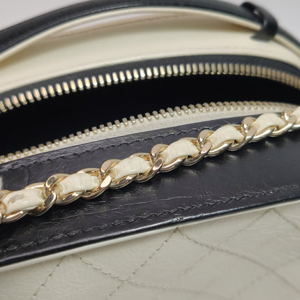 Chanel White and Black Small Crumpled Calfskin Vanity Case Crossbody Bag