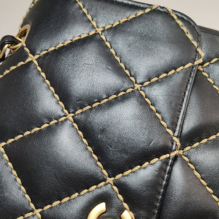 Chanel Wild Stitch Flap Beige Leder mit Nahtdetail