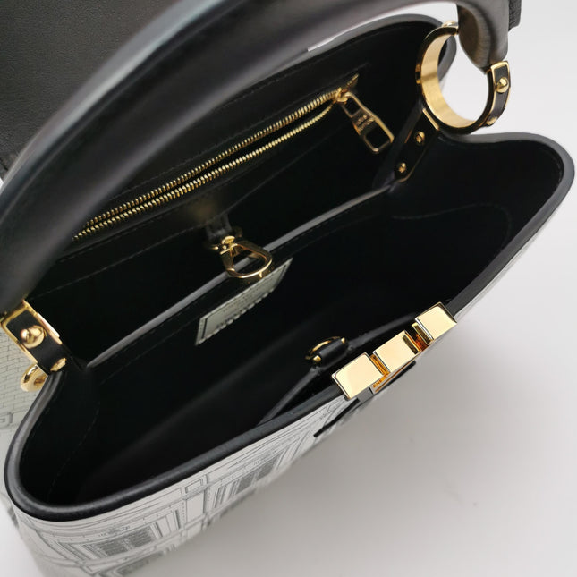 Sac bandoulière Louis Vuitton x Fornasetti Cannes Vase en cuir verni architectural