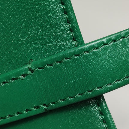 Gucci Jackie 1961 Mini Handbag in Green Leather with Adjustable Strap