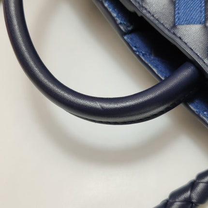 Sac à main en cuir Bottega Veneta Andiamo moyen en cuir et denim Intrecciato marine