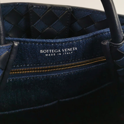 Sac à main en cuir Bottega Veneta Andiamo moyen en cuir et denim Intrecciato marine