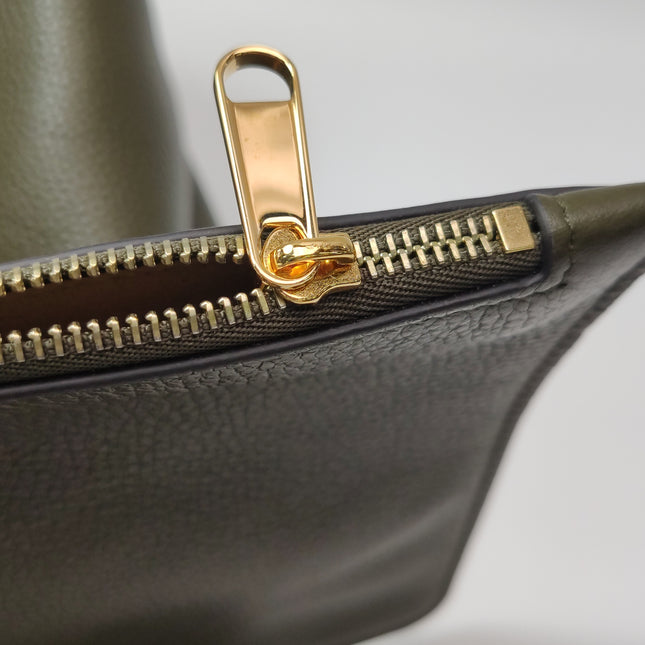 Gucci Softbit Maxi Shoulder Bag Olive Green Calfskin Leather 2024