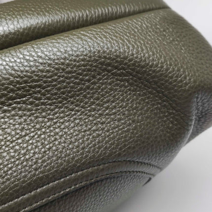 Sac à bandoulière Gucci Softbit Maxi en cuir de veau vert olive 2024