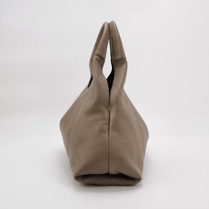 Gucci Softbit Maxi Shoulder Bag Beige Calfskin Leather