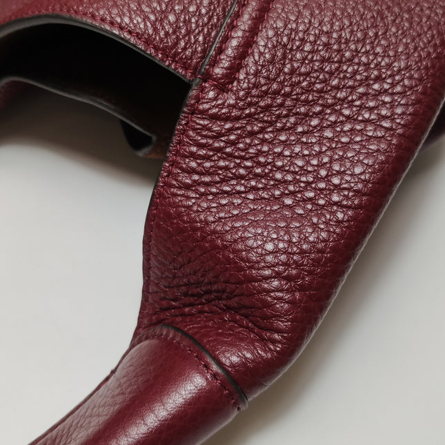 Gucci Softbit Maxi Shoulder Bag Burgundy Calfskin Leather 2024