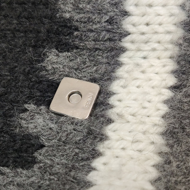 Fendi Baguette Bag Grey and White Wool Knit Shoulder Bag