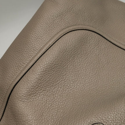 Gucci Softbit Maxi Shoulder Bag Beige Calfskin Leather