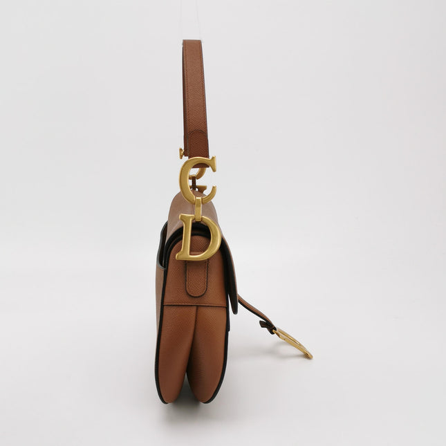 Dior Saddle 2022 Medium Tan Brown Grained Calfskin Leather Bag with Strap