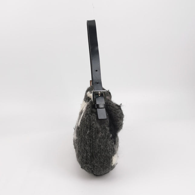 Fendi Baguette Bag Grey and White Wool Knit Shoulder Bag