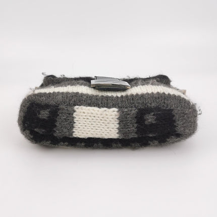 Fendi Baguette Bag Grey and White Wool Knit Shoulder Bag