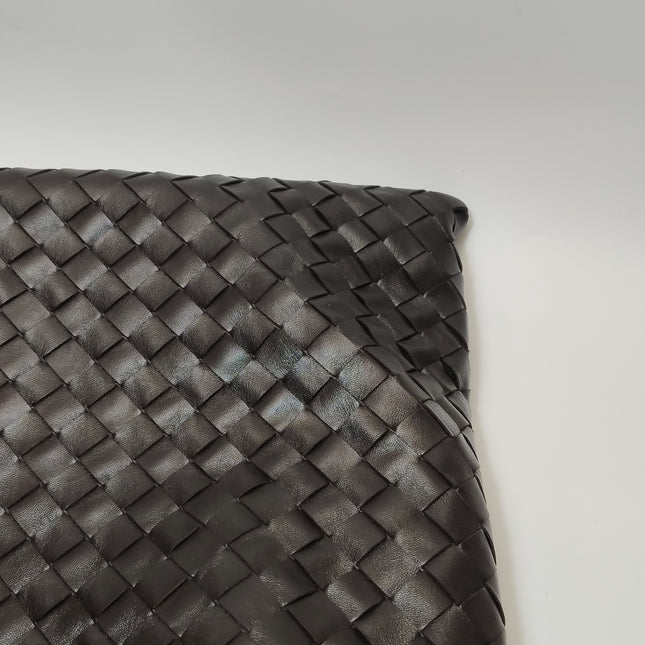 Bottega Veneta Hop Large Leather Fondant Chocolate Brown Hobo Bag