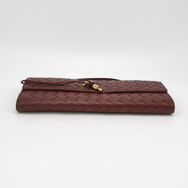 Bottega Veneta Andiamo Clutch Small Burgundy Handbag