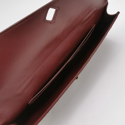 Bottega Veneta Andiamo Clutch Small Burgundy Handbag