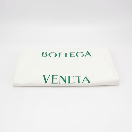 Bottega Veneta Andiamo Clutch Small Burgundy Handbag