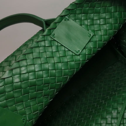 Bottega Veneta Cabat Tote Green Intreccio Leather 40cm