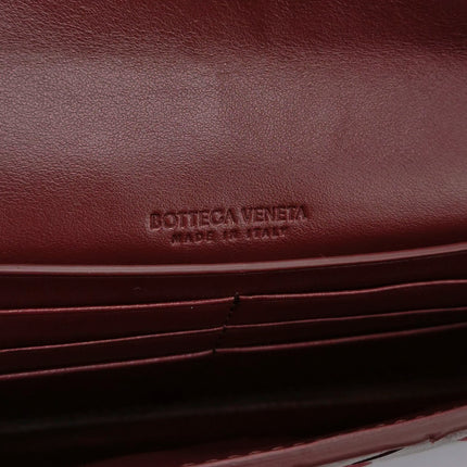 Bottega Veneta Andiamo Clutch Small Burgundy Handbag