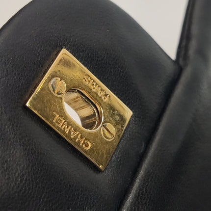 Chanel Classic Flap Jumbo Black Lambskin Leather Single Flap Gold Hardware 2010-11