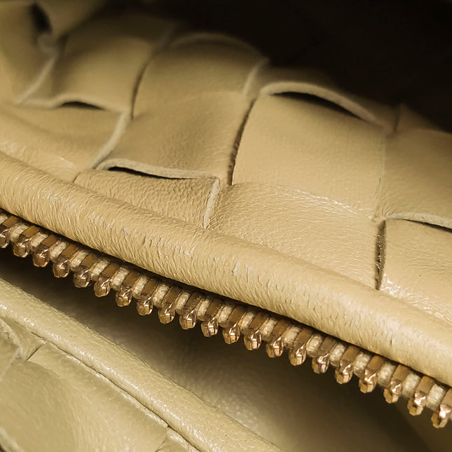 Bottega Veneta Jodie Maxi Lambskin Leather Beige Oats 70cm