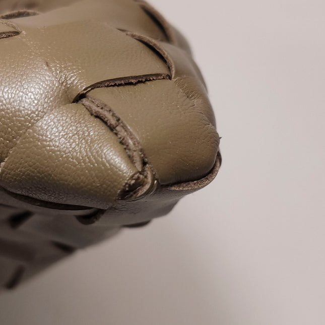 Bottega Veneta Hop Hobo Medium Leather Nutty Brown