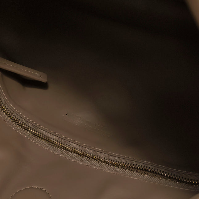 Bottega Veneta Hop Hobo Medium Leather Nutty Brown