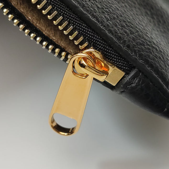 Gucci Softbit Maxi Shoulder Bag Black Calfskin Leather