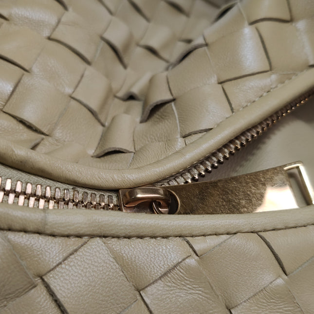 Bottega Veneta Jodie Maxi Lambskin Leather Beige Oats 70cm