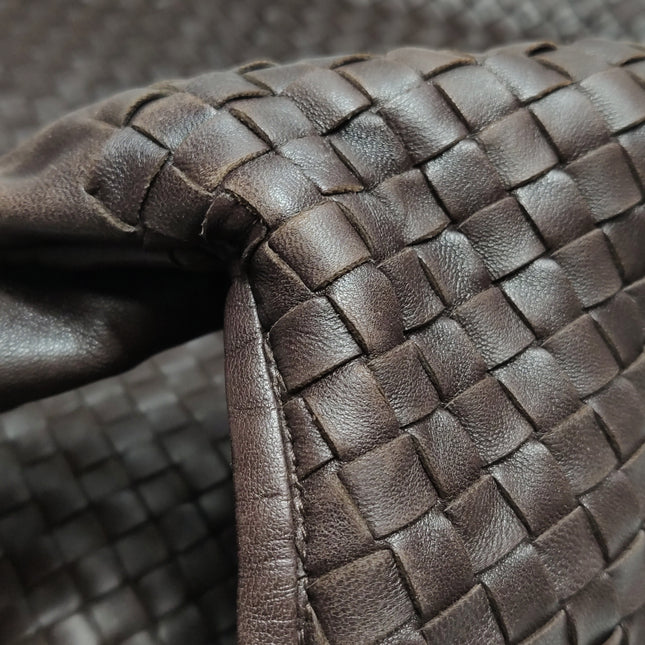 Bottega Veneta Veneta Hobo Maxi Dark Brown Lambskin Leather 52cm