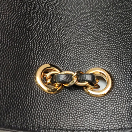 Sac à rabat Chanel Captain Gold petit, en cuir caviar noir