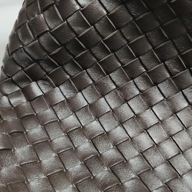 Bottega Veneta Andiamo Large Dark Chocolate Brown Handbag