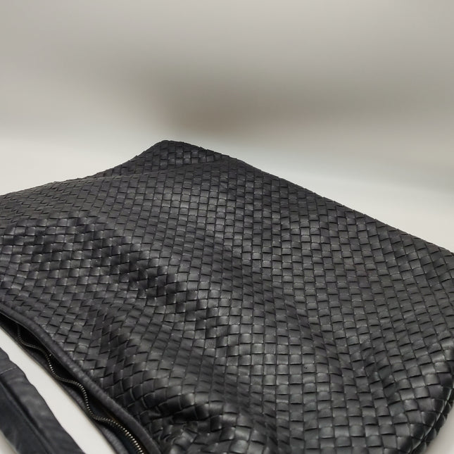 Bottega Veneta Veneta Hobo Maxi Black Leather 52-54cm