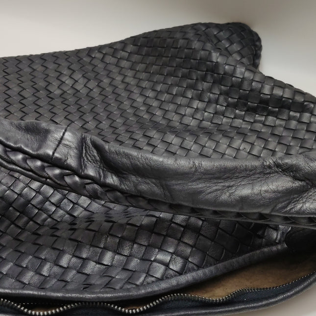 Bottega Veneta Veneta Hobo Maxi Black Leather 52-54cm