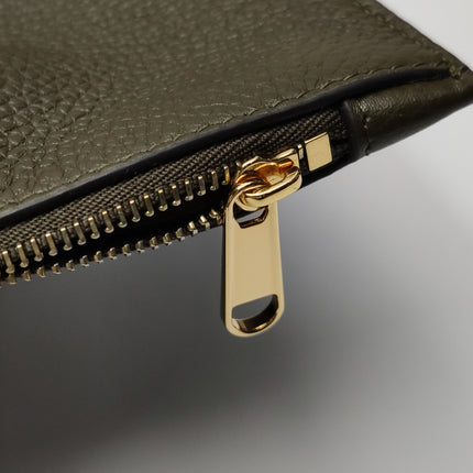 Sac à bandoulière Gucci Softbit Maxi en cuir de veau vert olive 2024
